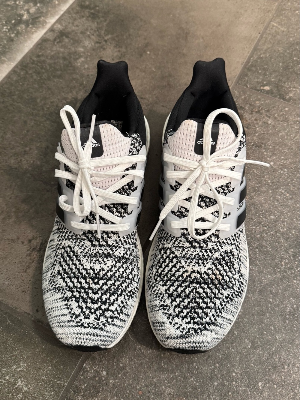 adidas Men’s Black & White Knit Running Shoes